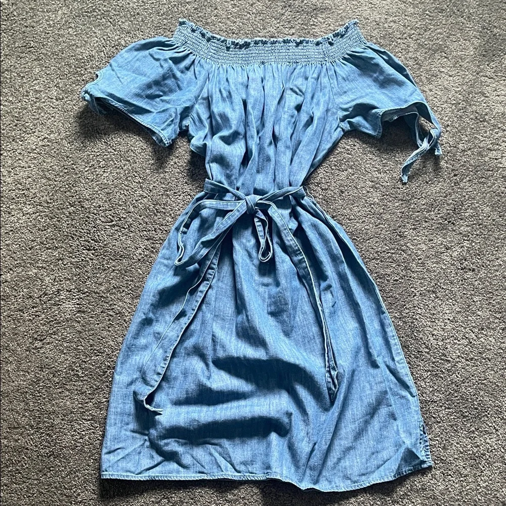 Market & Spruce Chambrays Off-Shoulder Dress